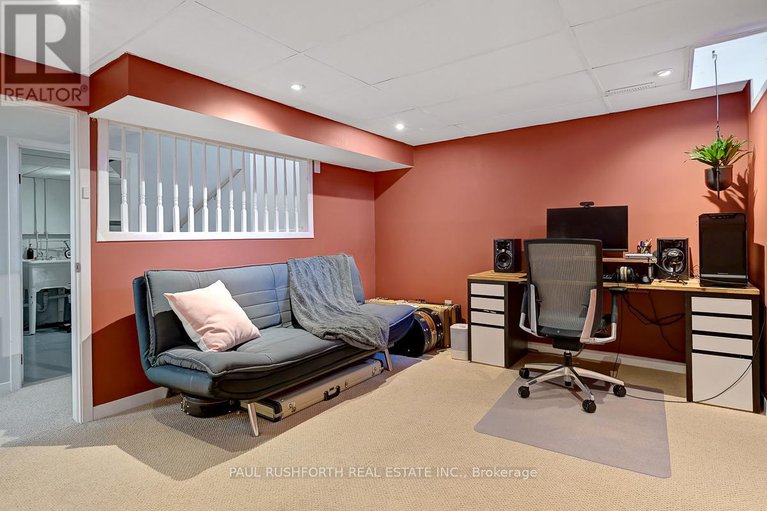 28965259/7-glenmoriston-avenue/glencairnhazeldean/ottawa/ontario/K2L2S3_21