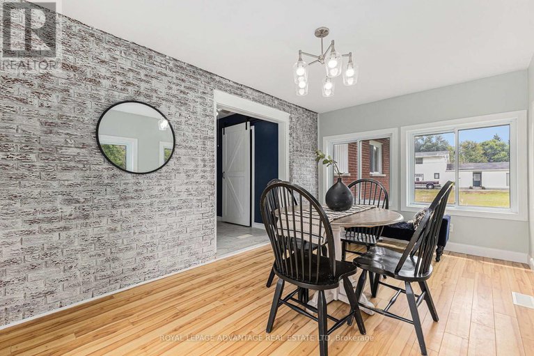 28608040/136-stamford-drive/drummond-n-elmsley-drummond-twp/drummondnorth-elmsley/ontario/K7H1A5_18