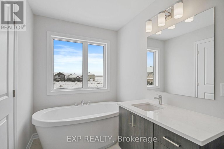 29159785/1926-hawker-private/huntley-ward-south-east/ottawa/ontario/K0A1L0_17