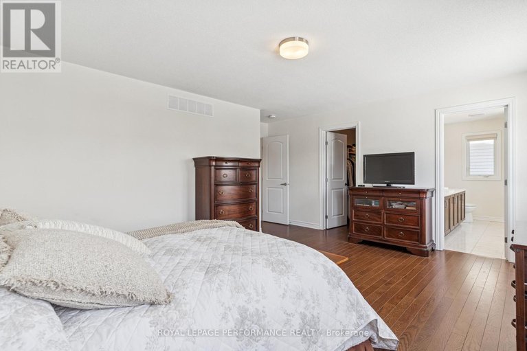 29354772/845-snap-hook-crescent/half-moon-bay/ottawa/ontario/K2J6V7_34