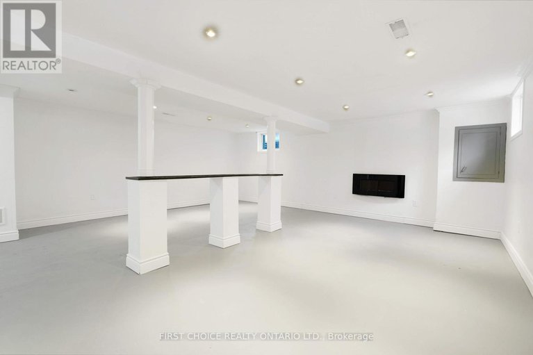 29169954/1753-heron-road/urbandale-acres/ottawa/ontario/K1V6A2_26