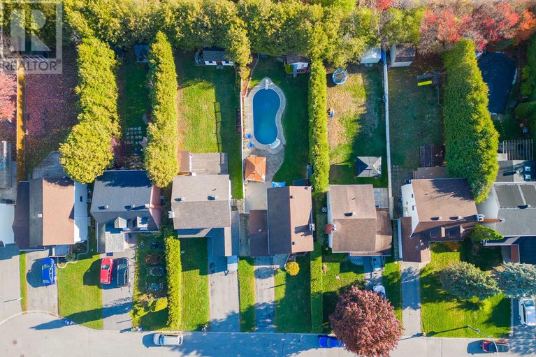 29046719/1767-bonaventure-terrace/convent-glen-south/ottawa/ontario/K1C1W6_25