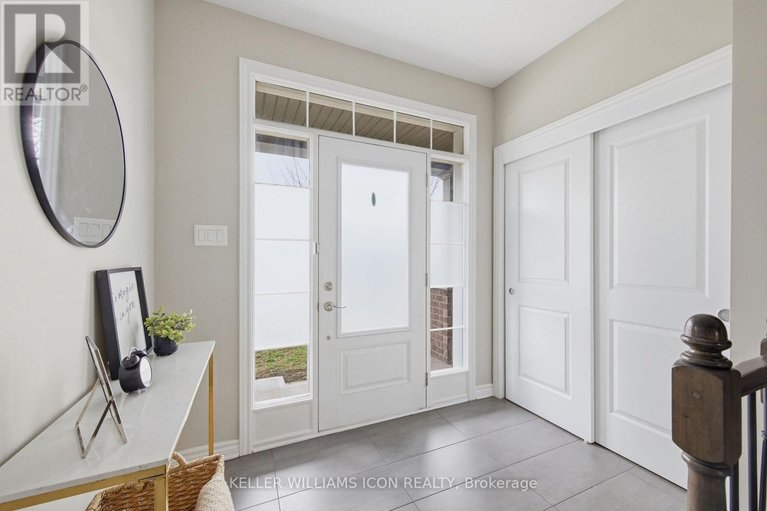 29686107/3379-woodroffe-avenue/strandherd/ottawa/ontario/K2G6Z5_3