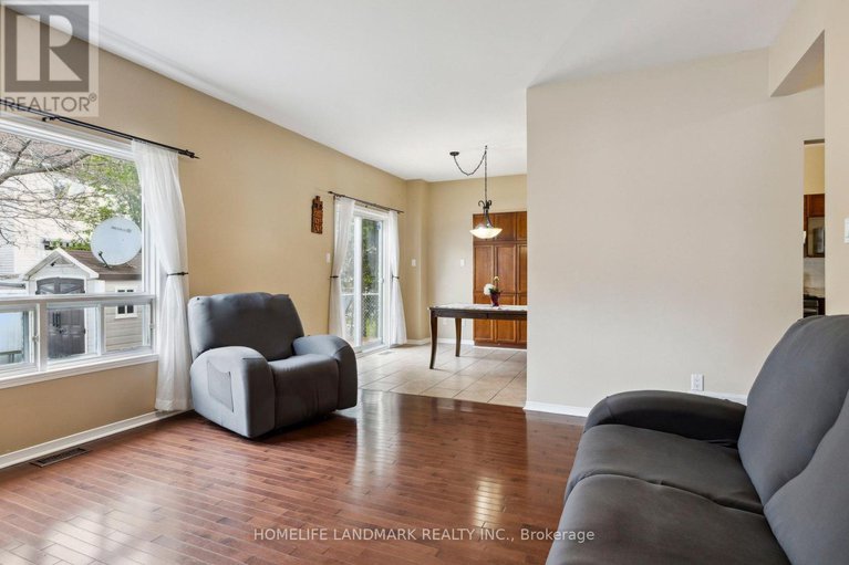 28322387/1856-sunland-drive/fallingbrookgardenway-south/ottawa/ontario/K4A3S8_11