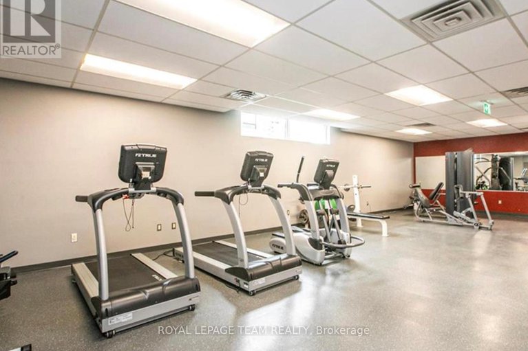 29231241/200-260-brittany-drive/viscount-alexander-park/ottawa/ontario/K1K4M2_41