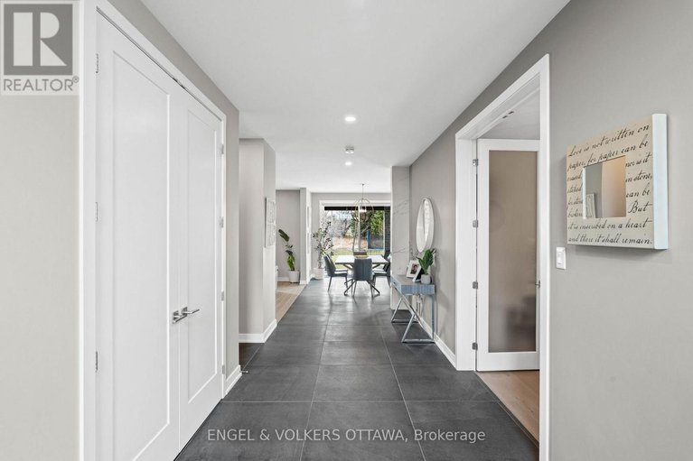 28249297/532-leimerk-court/manotick-village-manotick-estates/ottawa/ontario/K4M0E3_9