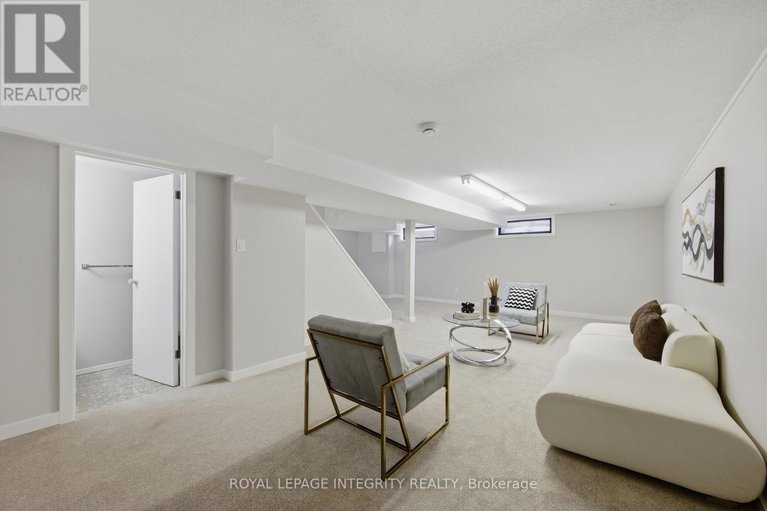 29430420/8-smugglers-court/arlington-woods/ottawa/ontario/K2H7Y7_40