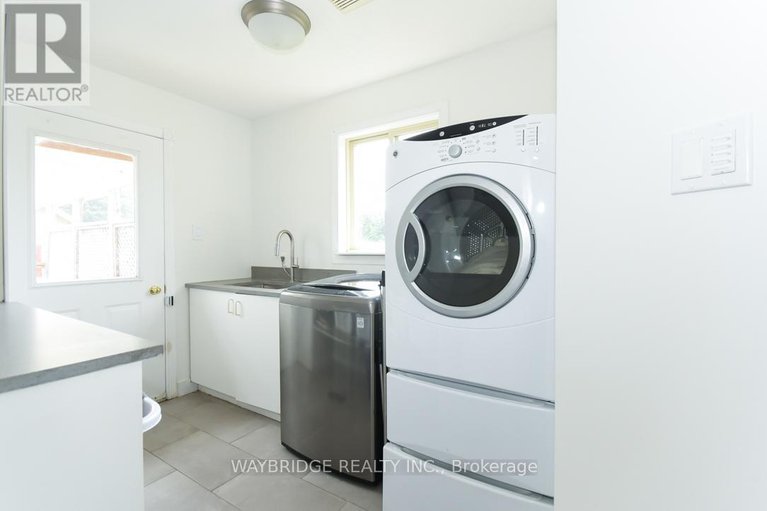 28143902/1467-spartan-grove-street-e/greely/ottawa/ontario/K4P1G1_21