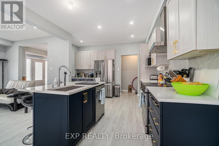 28320547/796-cappamore-drive/half-moon-bay/ottawa/ontario/K2J6V6_3