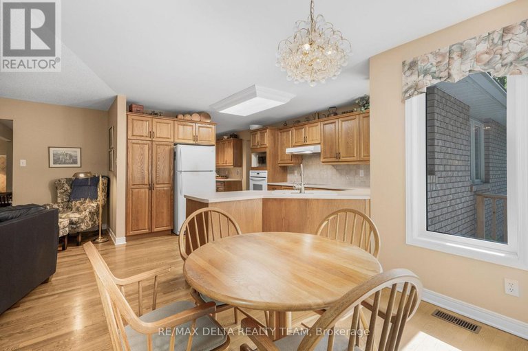 28348196/6316-elkwood-drive/greely/ottawa/ontario/K4P1N1_15