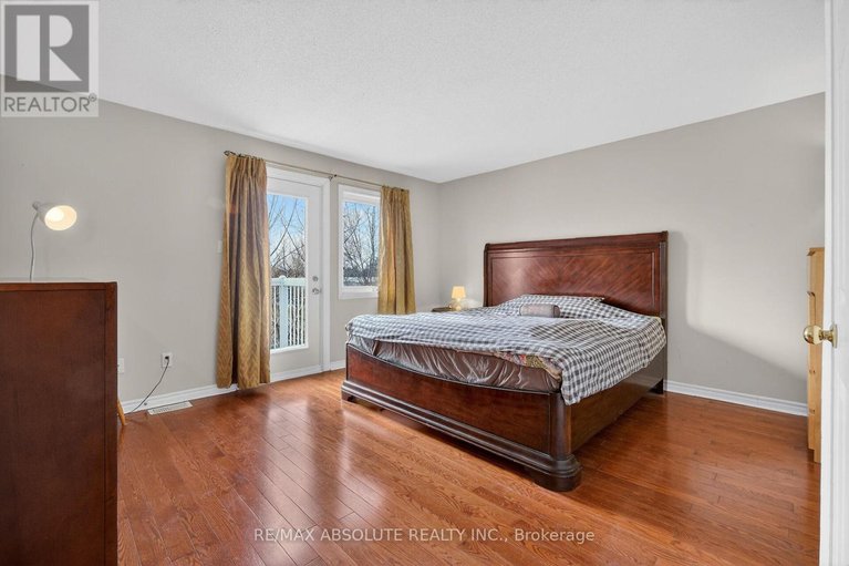 29681192/117-tall-pines-private/leslie-park/ottawa/ontario/K2H1H1_37