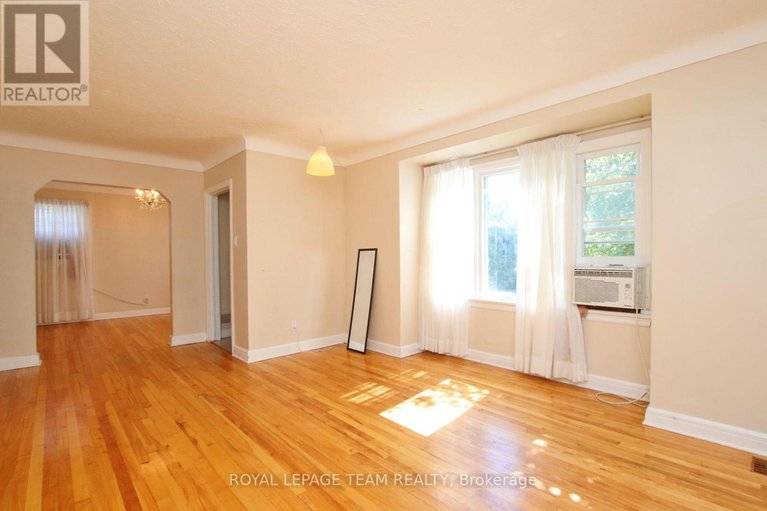 28643909/115-rita-avenue/meadowlandsst-claire-gardens/ottawa/ontario/K2G2H2_26