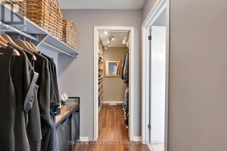 28759650/5-wynridge-place/emerald-meadowstrailwest/ottawa/ontario/K2M2S9_25