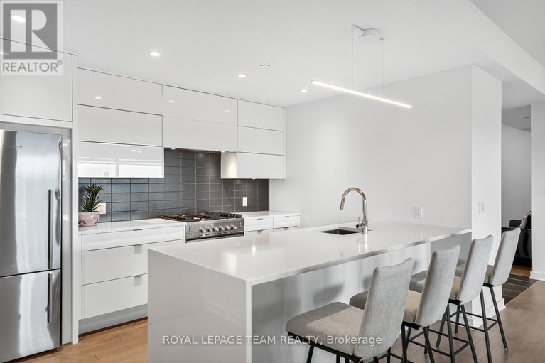 29177023/608-135-barrette-street/vanier/ottawa/ontario/K1L7Z9_18