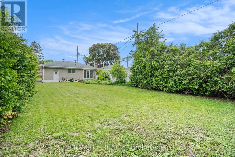 28372915/2147-iris-street/bel-air-park/ottawa/ontario/K2C1B4_24