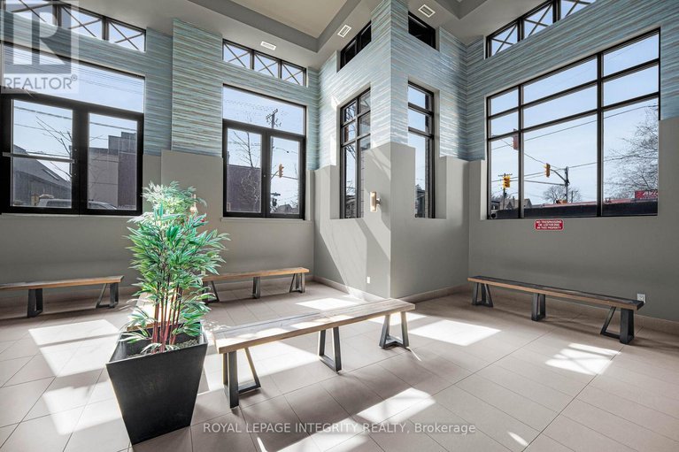 29631804/320-429-kent-street/ottawa-centre/ottawa/ontario/K2P1B5_6