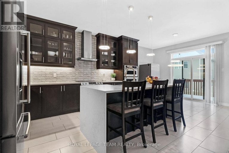 29523108/405-aphelion-crescent/half-moon-bay/ottawa/ontario/K2J6N6_18