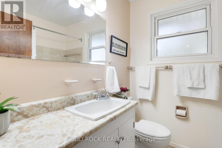 28861581/632-chadburn-avenue/riverview-park/ottawa/ontario/K1G0Y7_20