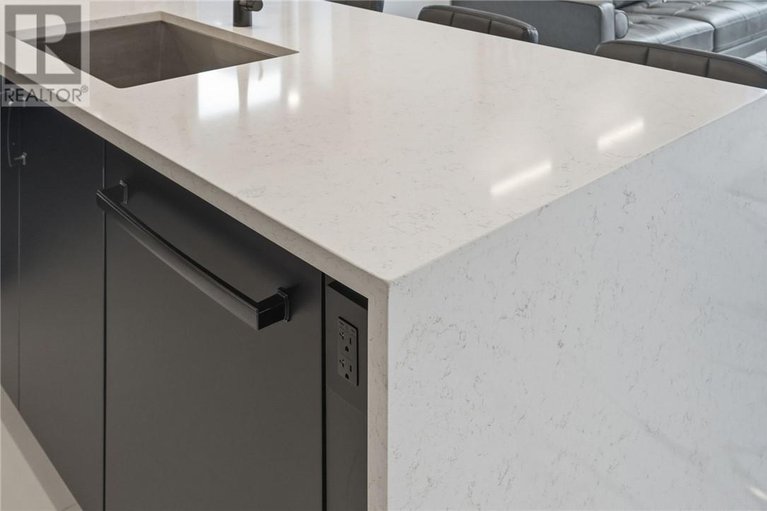 29413485/180-george-street-unit-ph206/ottawa/ontario/K1N0G8_13