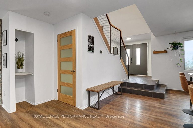 29674269/510-foxview-place/cfb-rockcliffe-and-area/ottawa/ontario/K1K4C4_33