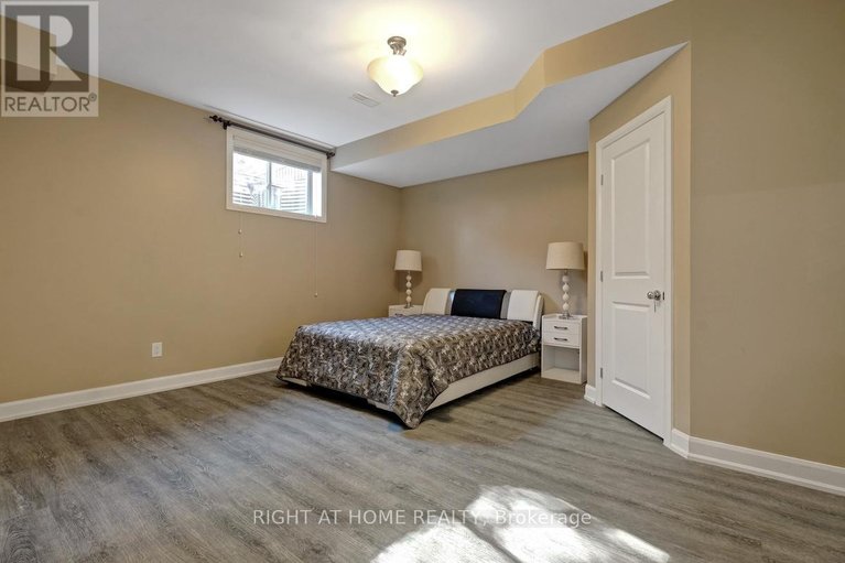 29613139/211-denali-way/stittsville-north/ottawa/ontario/K2S0N1_38