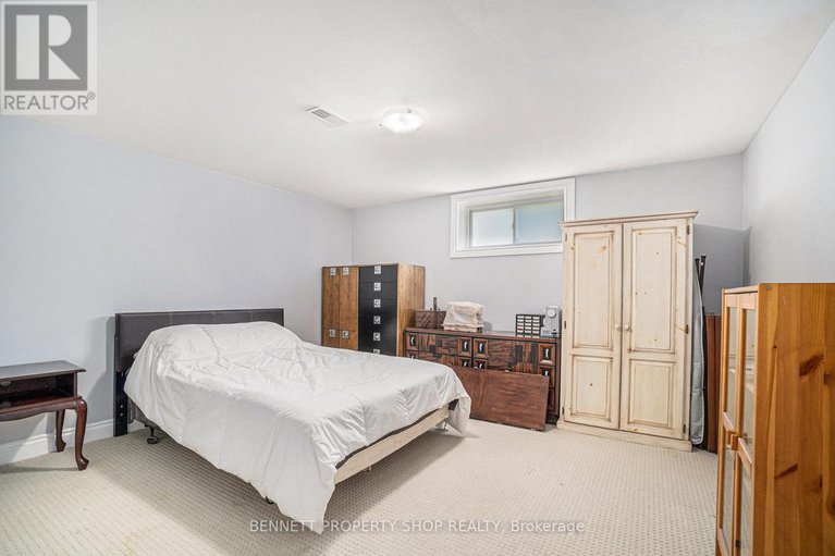 28526426/6535-empire-grove-street/greely/ottawa/ontario/K4P1G6_26