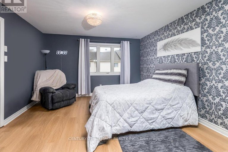 29136058/634-moorpark-avenue/emerald-meadowstrailwest/ottawa/ontario/K2M0H8_21