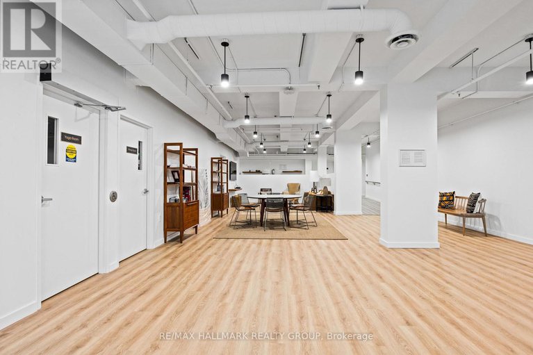 29444670/207-135-barrette-street/vanier/ottawa/ontario/K1L7Z9_67