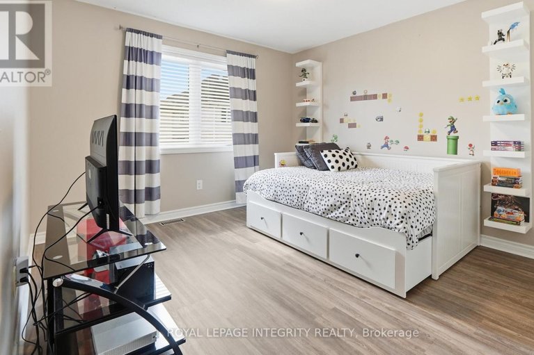29677904/75-whernside-terrace/morgans-grantsouth-march/ottawa/ontario/K2W0C7_31