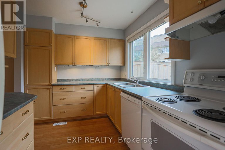 28839330/78-peary-way/katimavik/ottawa/ontario/K2L1Z8_14
