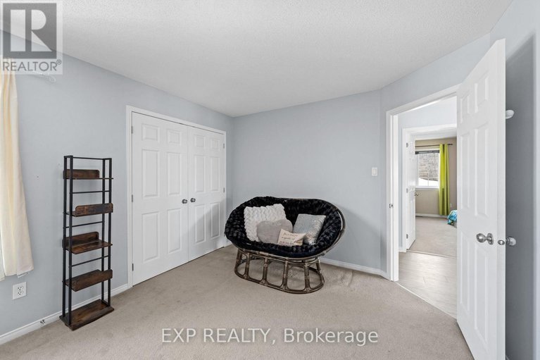 29385318/117-joshua-street/mer-bleuebradley-estatesanderson-park/ottawa/ontario/K1W0A4_26