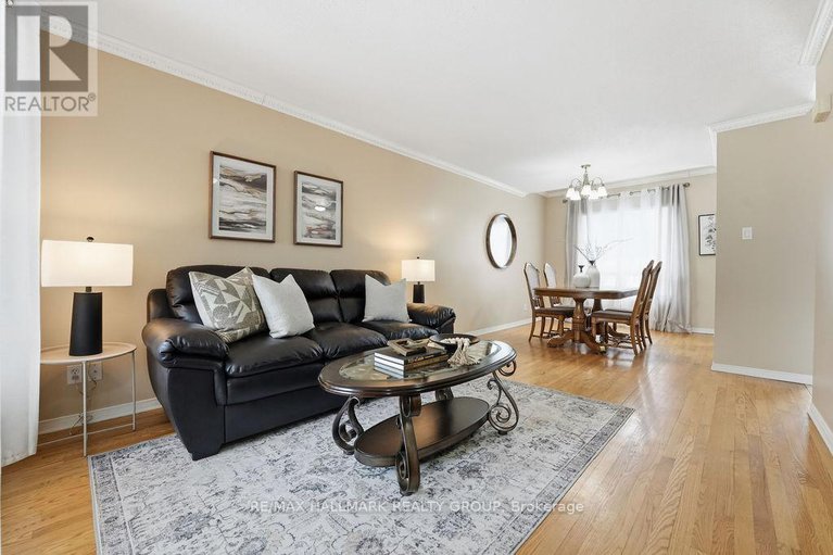 29250836/1165-falconcrest-court/chatelaine-village/ottawa/ontario/K4A3Z4_4