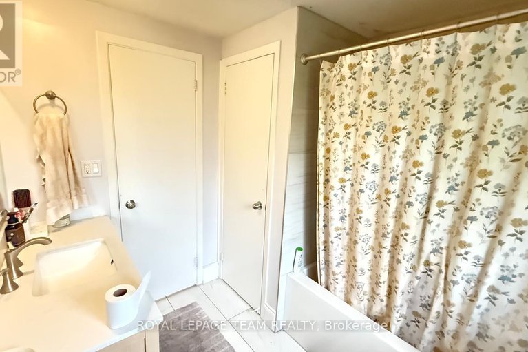 28973680/438d-moodie-drive/westcliffe-estates/ottawa/ontario/K2H8A6_17