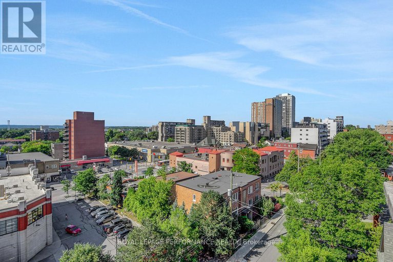 28544593/ph2-260-besserer-street/sandy-hill/ottawa/ontario/K1N1J3_24