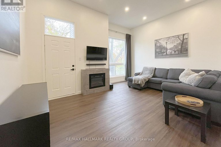 29093842/11-94-esterlawn-private/mckellar-heightsglabar-park/ottawa/ontario/K2A4C1_17