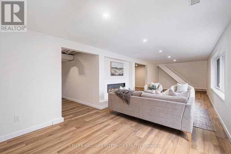 28376426/17-lockview-road/manotick-village-manotick-estates/ottawa/ontario/K4M1B2_26