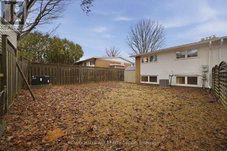 29612931/69-woodmount-crescent/borden-farmstewart-farmcarleton-heightsparkwood-hills/ottawa/ontario/K2E5P9_36