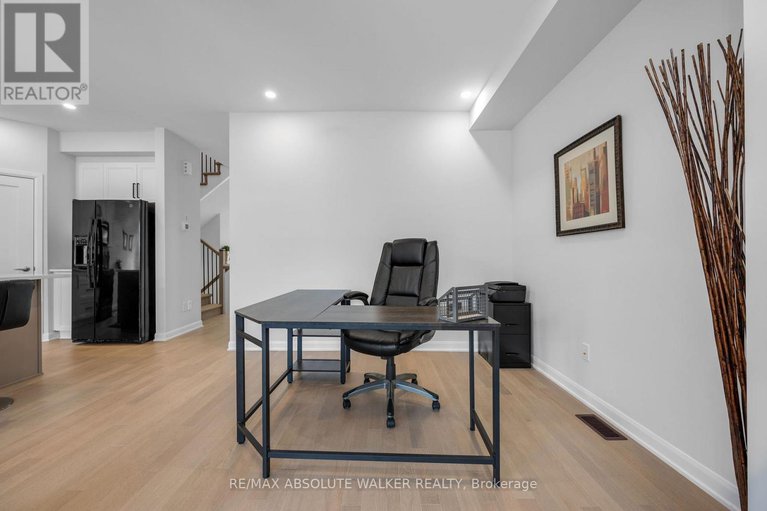 28939985/21-fossa-terrace-n/half-moon-bay/ottawa/ontario/K2J6W4_7