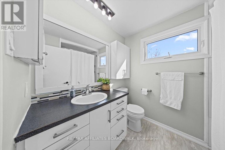 29053070/42-haywood-crescent/katimavik/ottawa/ontario/K2L2J2_27