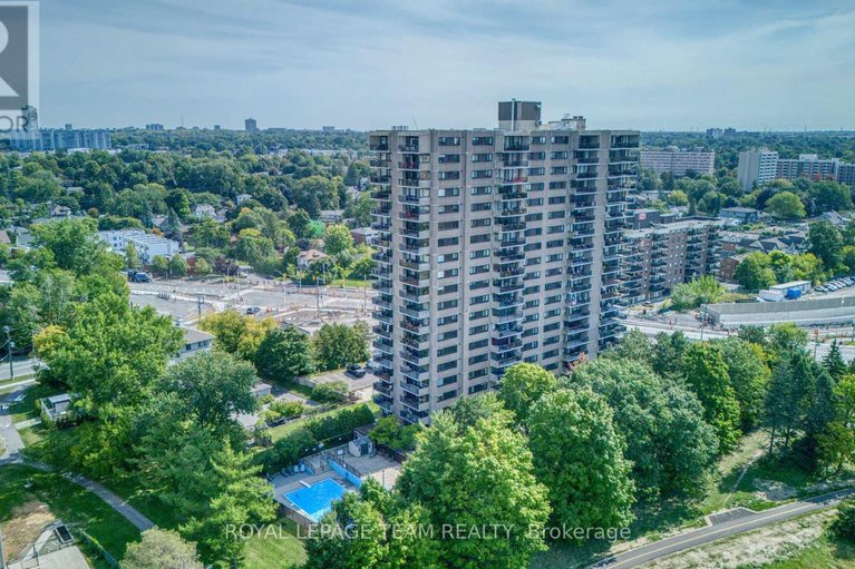 28874656/2006-1195-richmond-road/woodroffe/ottawa/ontario/K2B8E4_1