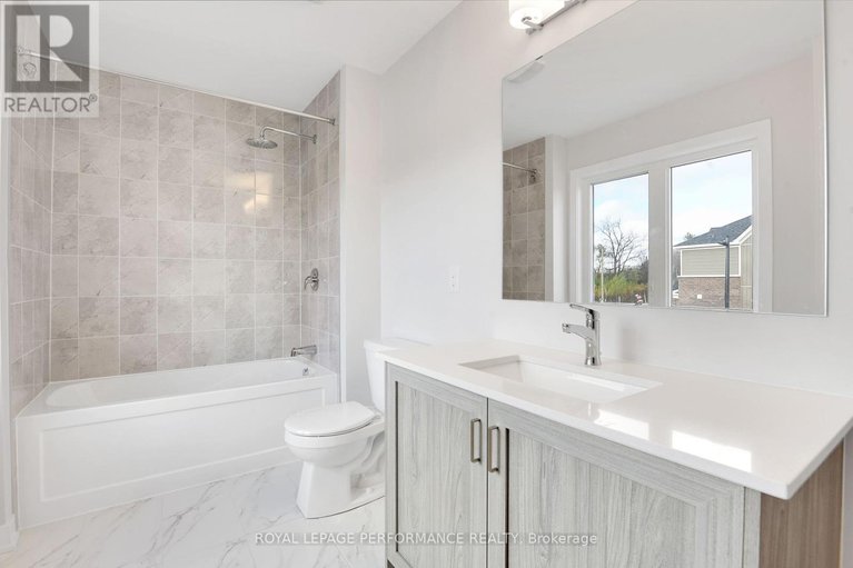 28336168/116-pizzicato-street/mer-bleuebradley-estatesanderson-park/ottawa/ontario/K1W0S2_37