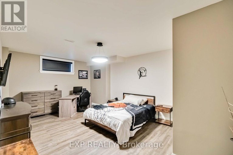 29267202/6775-pebble-trail-way/greely/ottawa/ontario/K4P0B7_23