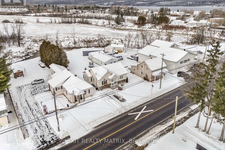 29156083/156-longueuil-street/lorignal/champlain/ontario/K0B1K0_34