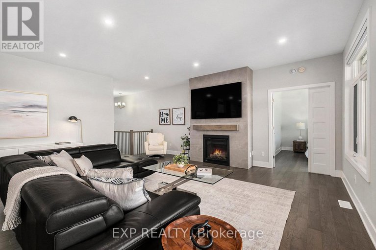 28466595/400-central-park-boulevard/village-of-russell/russell/ontario/K4R0C6_5