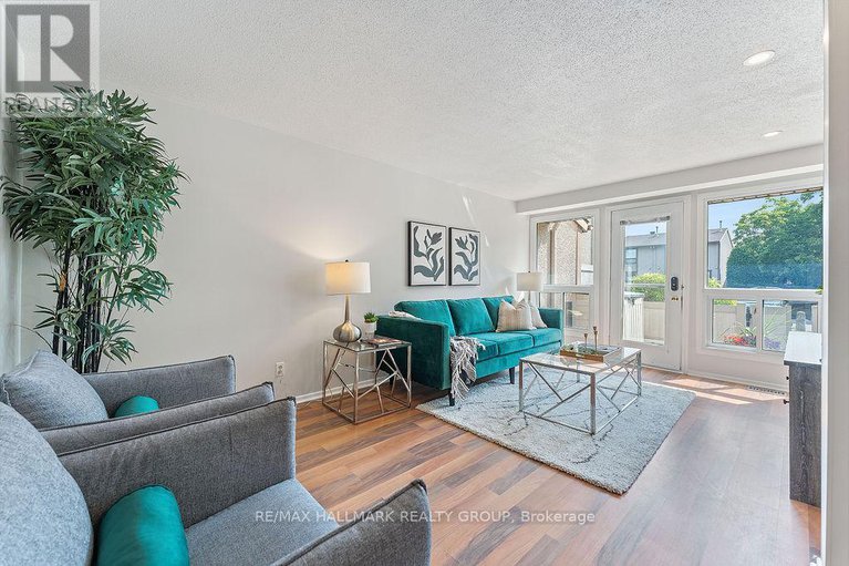 28624778/96-1921-stonehenge-crescent/pineview/ottawa/ontario/K1B4N7_13