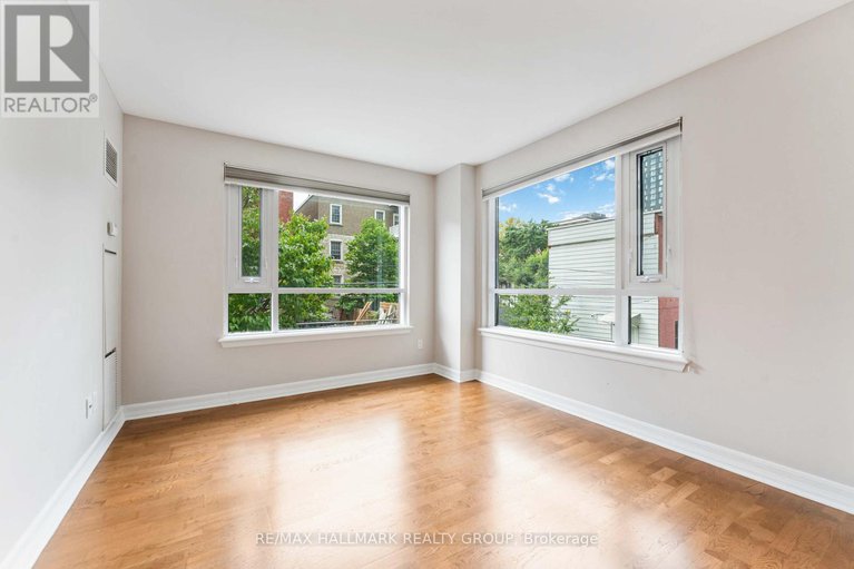 29294458/204-200-besserer-street/sandy-hill/ottawa/ontario/K1N0A7_13