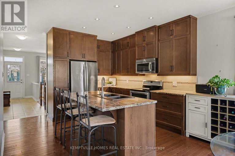 29650659/171-royal-landing-gate/north-grenville-twp-kemptville-south/north-grenville/ontario/K0G1J0_7