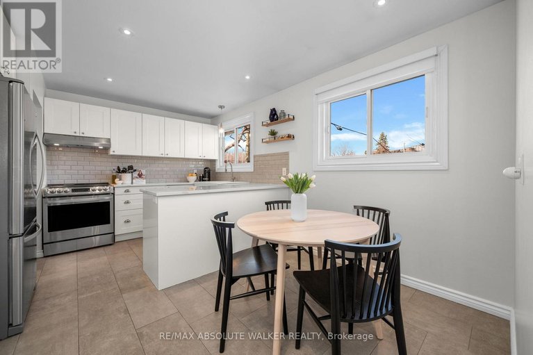 29640984/2052-valley-drive/elmvale-acresurbandale/ottawa/ontario/K1G2P4_7