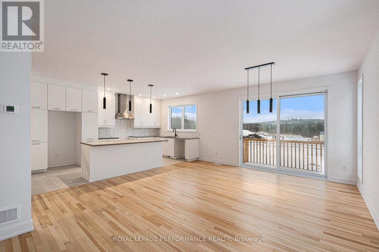 29272742/94-rutile-street/clarencerockland-twp/clarence-rockland/ontario/K4K0M6_4