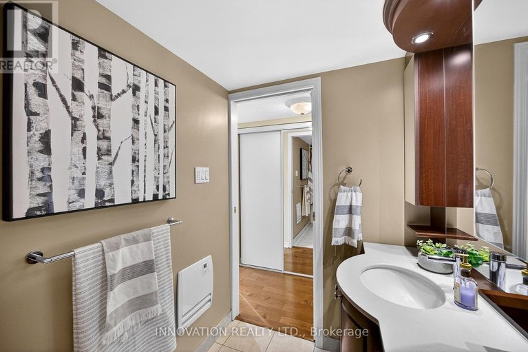 29525639/204-30-charlevoix-street/vanier/ottawa/ontario/K1L8K5_27